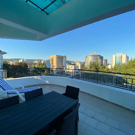 Avalon D608 Big Baolcony Sunny Apartment Slantschew brjag