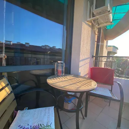 Avalon D608 Big Baolcony Sunny