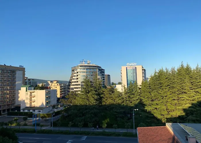 Avalon D608 Big Baolcony Sunny Апартамент